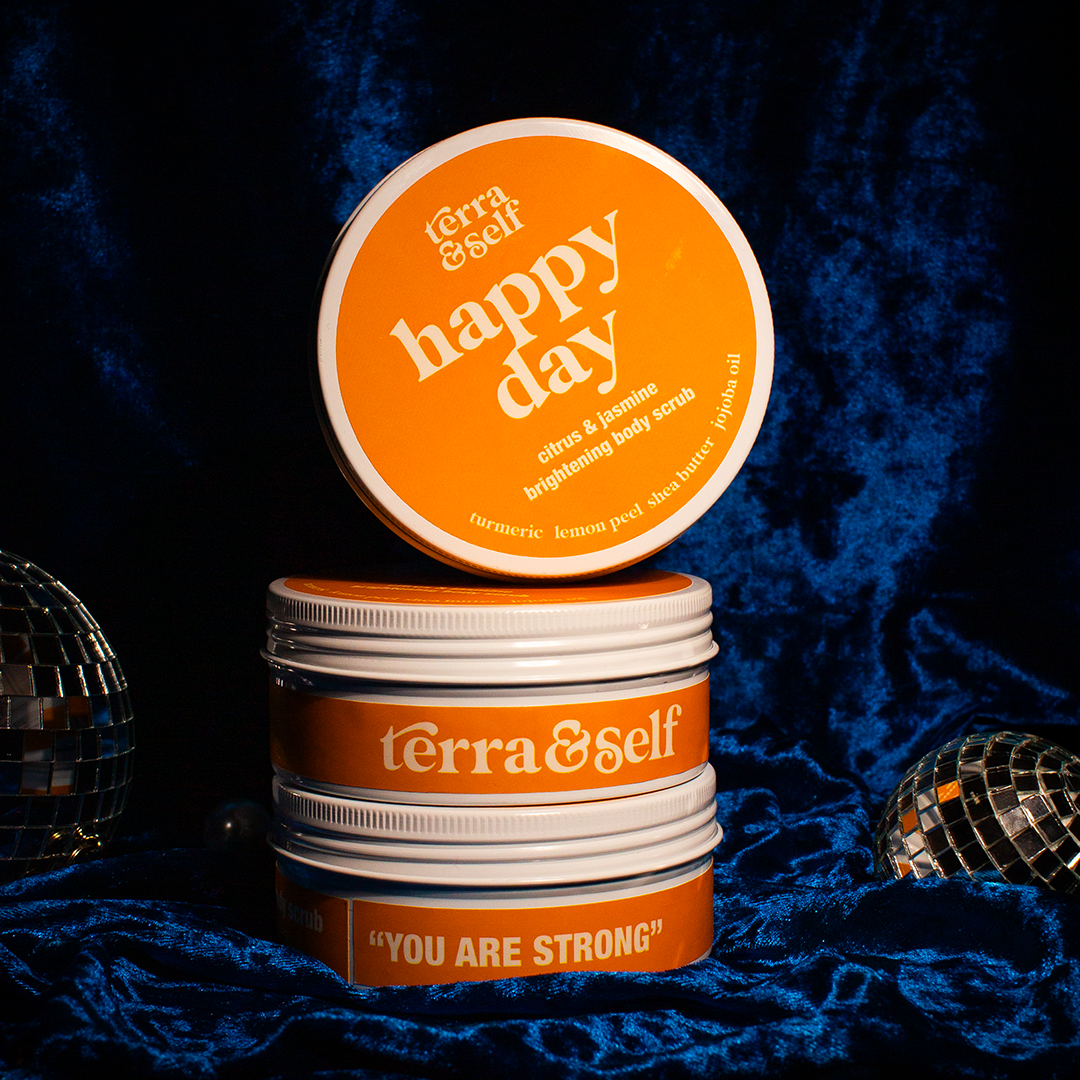 Happy Day Brightening Body Scrub with Niacinamide & Turmeric