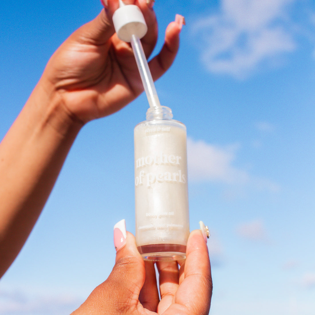 Mother of Pearls Body Glow Oil with Argan & Green Tea